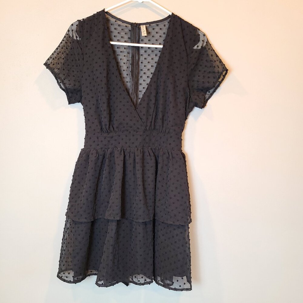 Lucy in the Sky Dress Medium Black Sheer Back Mini Short Sleeve